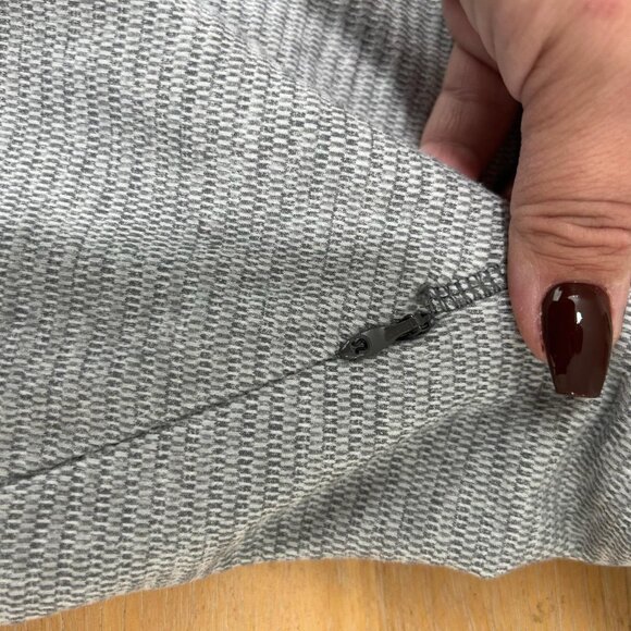 Lululemon Think Fast Pullover Long Sleeve Sweatshirt Womens Medium Gray 1/4 Zip - Picture 6 of 9